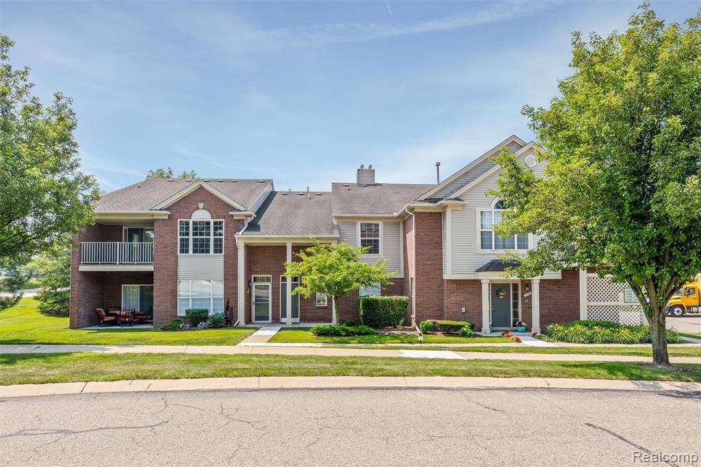 Rochester, MI 48307,1790 Flagstone Circle