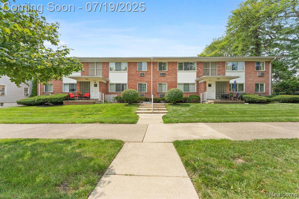 3400 ELIZABETH Drive Unit 3, Trenton, MI 48183