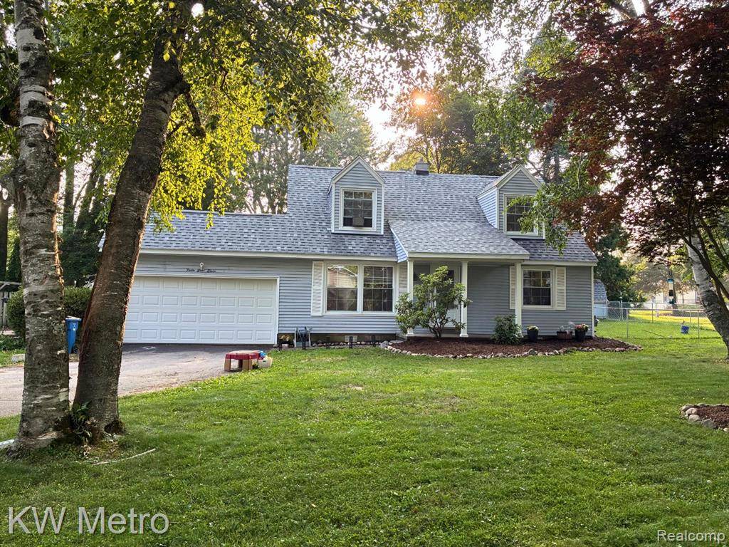 3811 Maiden Street, Waterford Twp, MI 48329