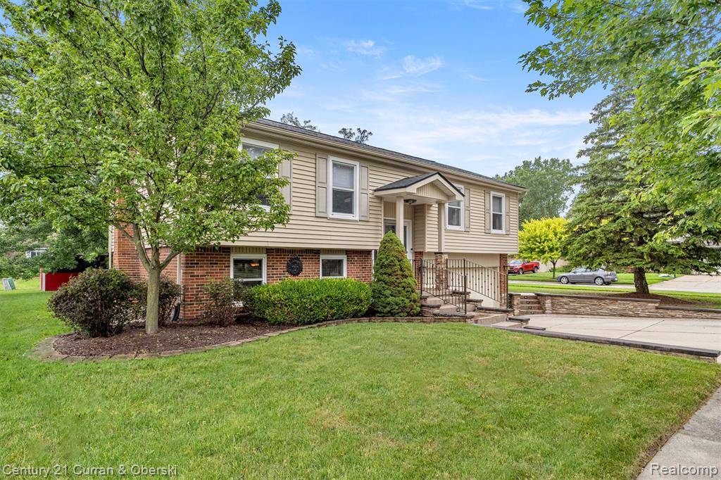 Canton Twp, MI 48187,6114 Raintree Drive