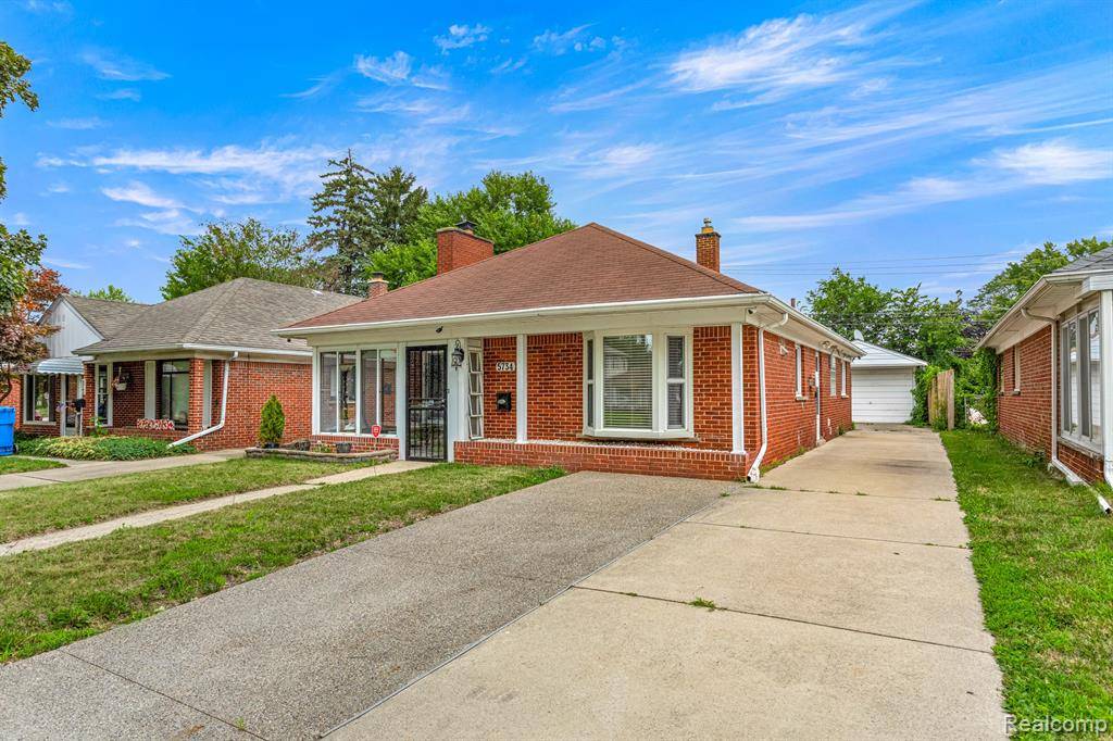 Dearborn Heights, MI 48127,5734 Hubbell Street