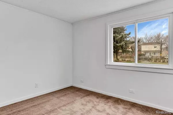 Warren, MI 48091,7268 Chalmers Avenue
