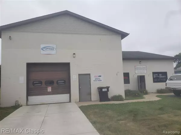 135 Veterans Drive Drive, Fowlerville Vlg, MI 48836