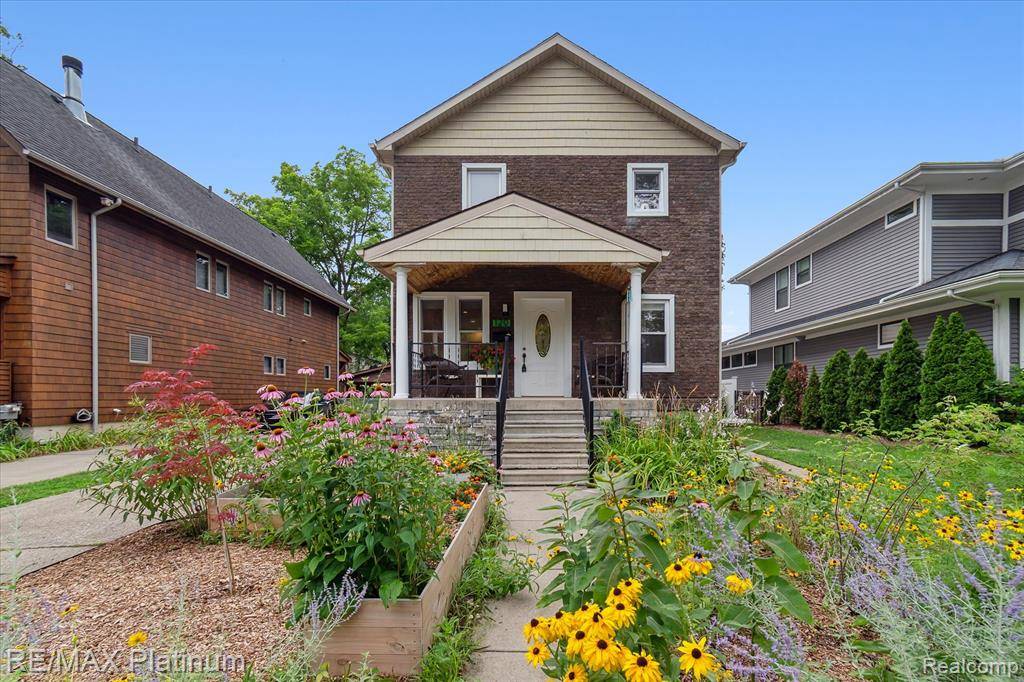120 Kayser Avenue, Royal Oak, MI 48067
