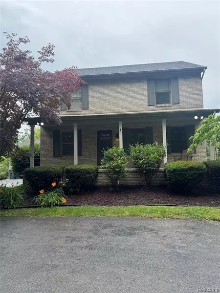 9801 N Ridge Road, Plymouth, MI 48170