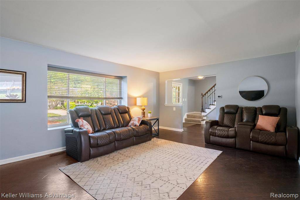 Farmington Hills, MI 48335,38087 Connaught Drive