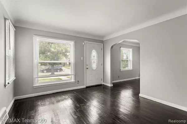 Harper Woods, MI 48225,20672 Fleetwood Drive
