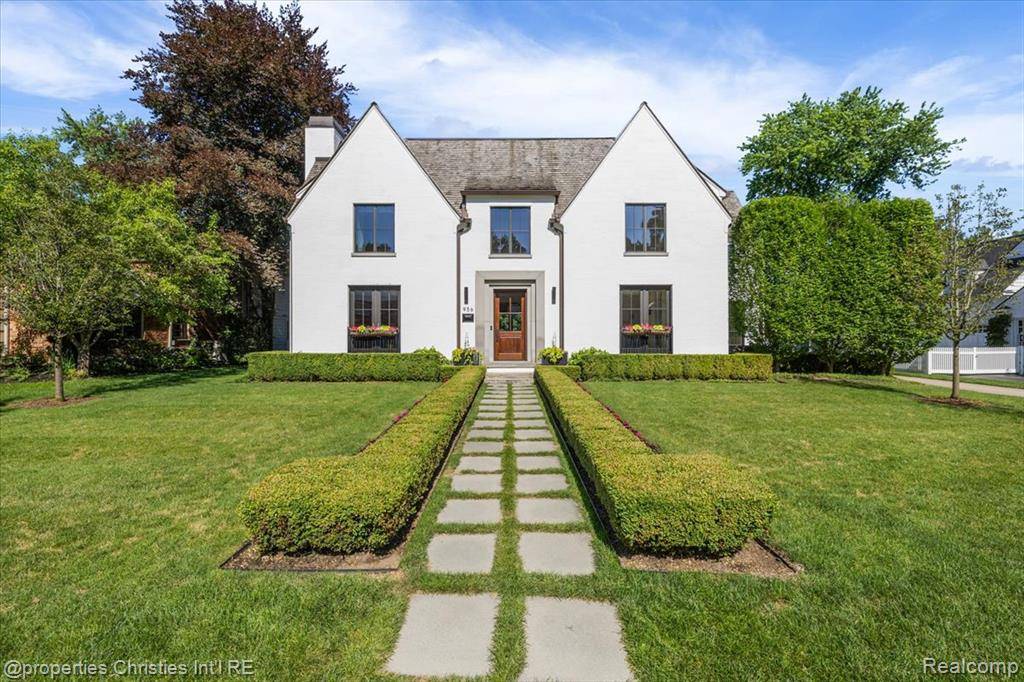 956 Westwood Drive, Birmingham, MI 48009