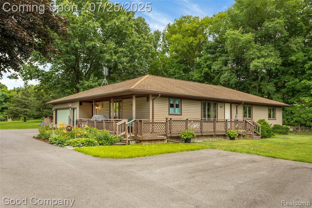 10080 Big Lake Road, Village Of Clarkston, MI 48346