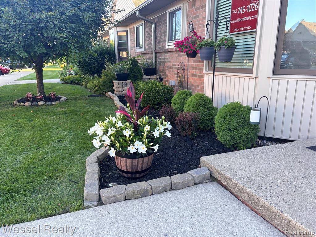 Washington Twp, MI 48094,57271 Silver Maple Drive 2 10