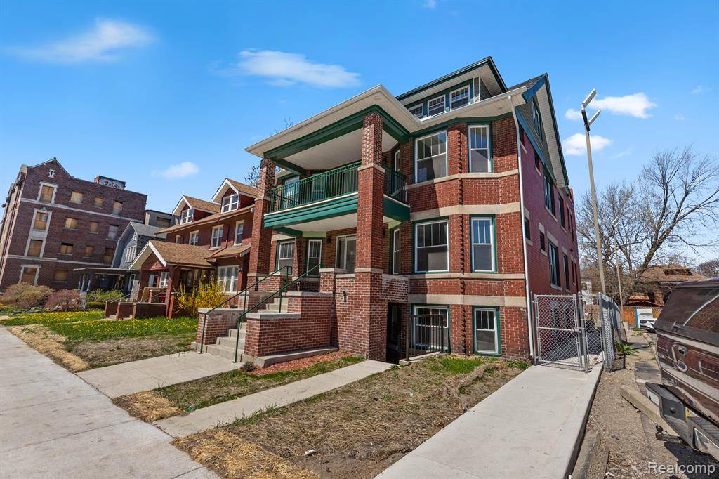 70 CLAIRMOUNT Avenue 3B, Detroit, MI 48202