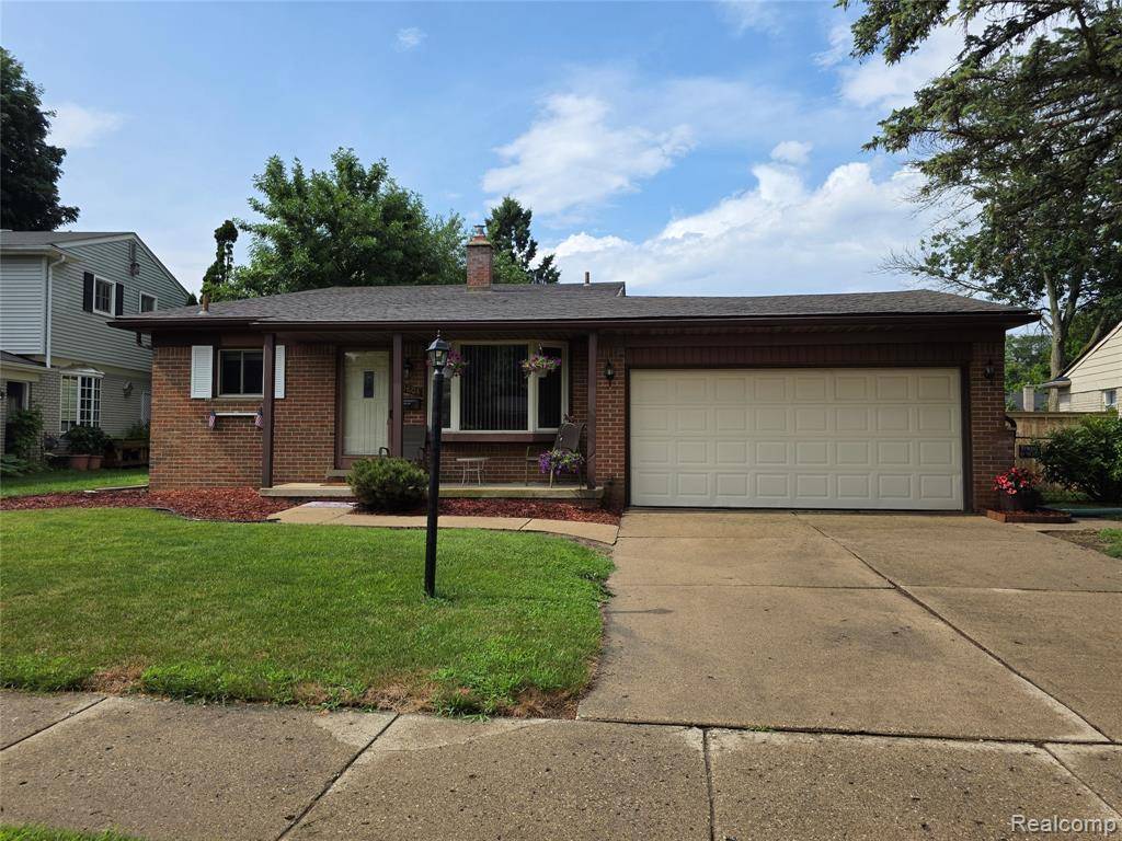 40804 Ivywood Lane, Plymouth, MI 48170