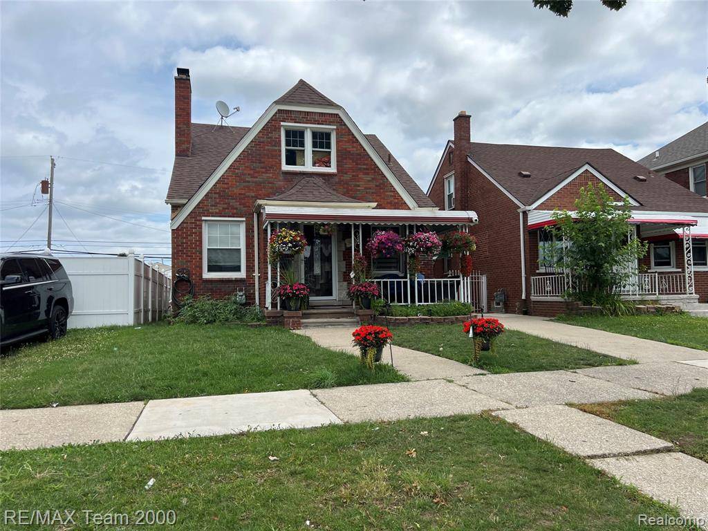 6410 Orchard Avenue, Dearborn, MI 48126
