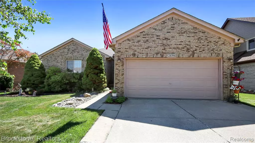 28394 Gamble Road, Chesterfield Twp, MI 48047