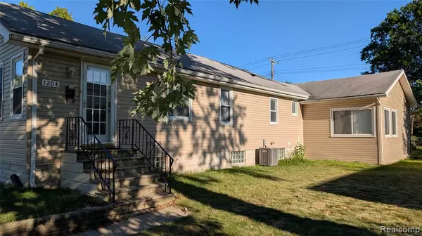 Hazel Park, MI 48030,1204 E Pearl Avenue