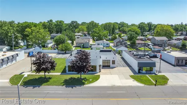 St. Clair Shores, MI 48081,28220 Harper Ave