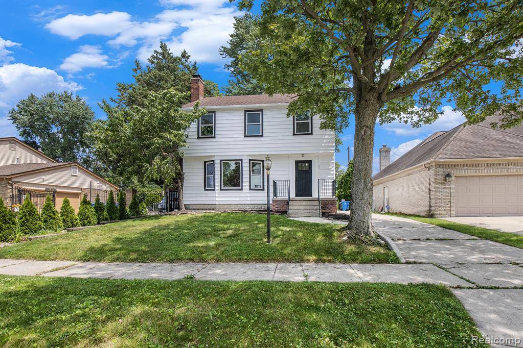 1812 Kinmore Street, Dearborn Heights, MI 48127