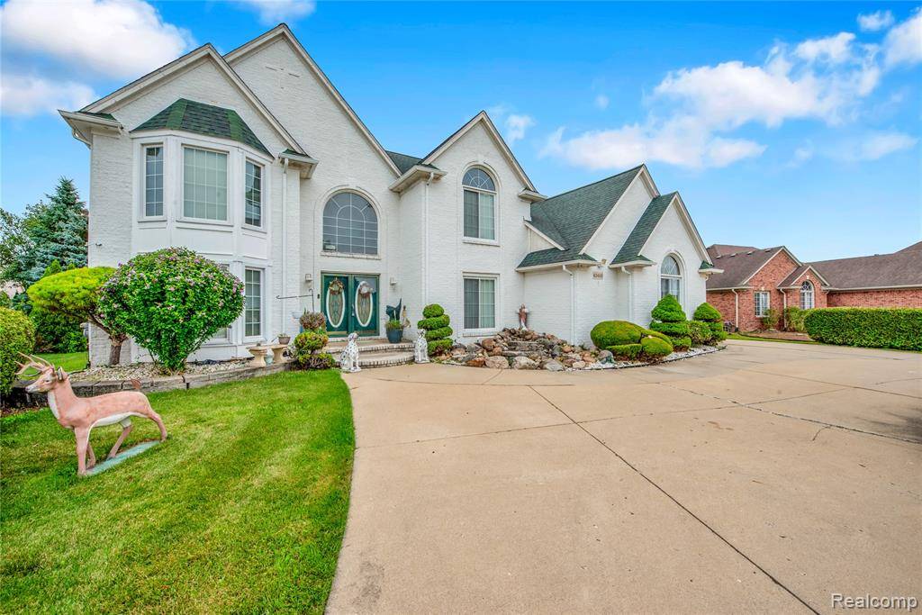 43468 Hoptree Drive, Sterling Heights, MI 48314