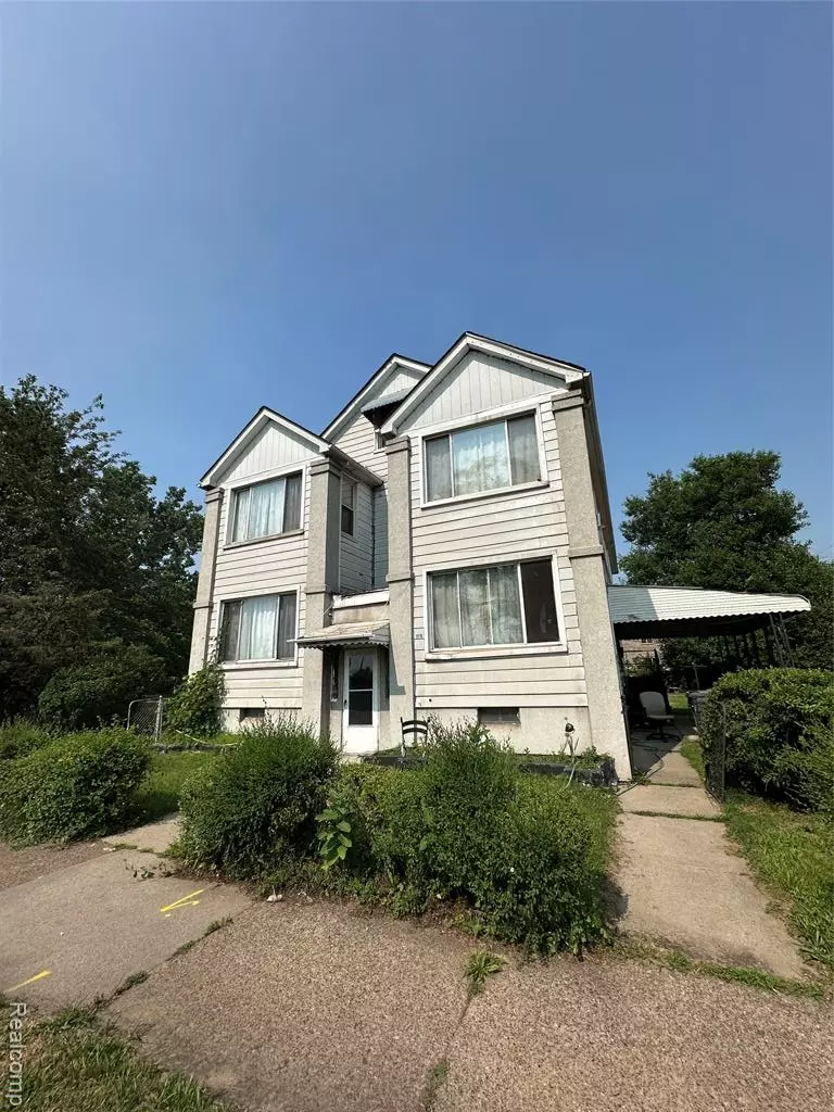 Dearborn, MI 48120,1910 Salina Street