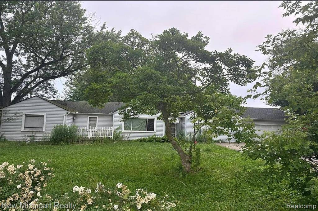 8210 Westpoint Street, Taylor, MI 48180