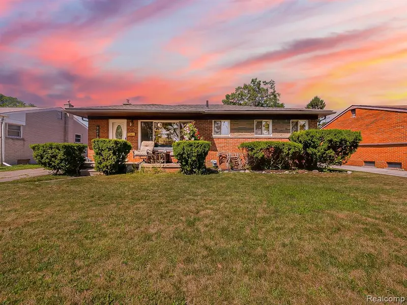 24737 Curie Street, Warren, MI 48091