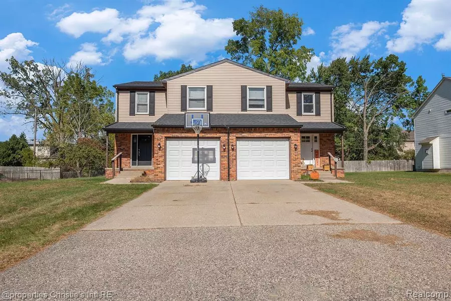 116 REGENTS Drive, Troy, MI 48084