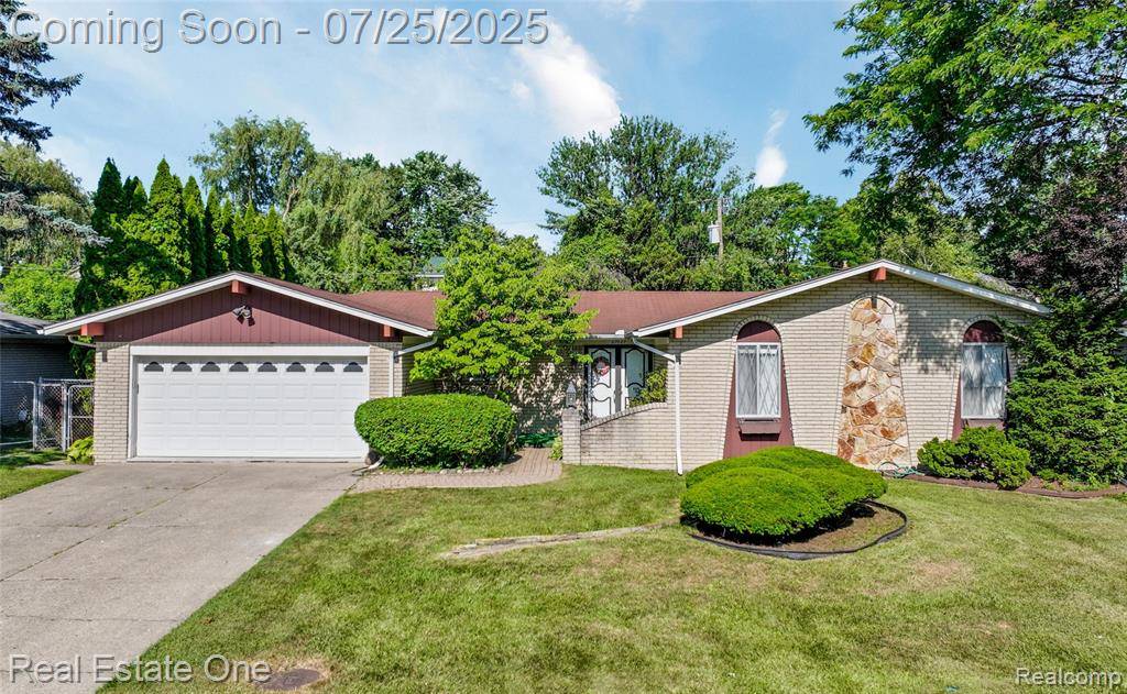 37037 Vita Marie Street, Clinton Twp, MI 48036