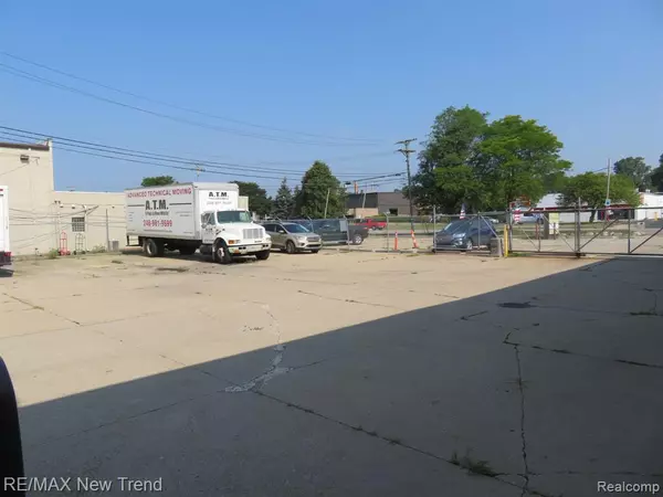 Livonia, MI 48152,31411 8 Mile Road