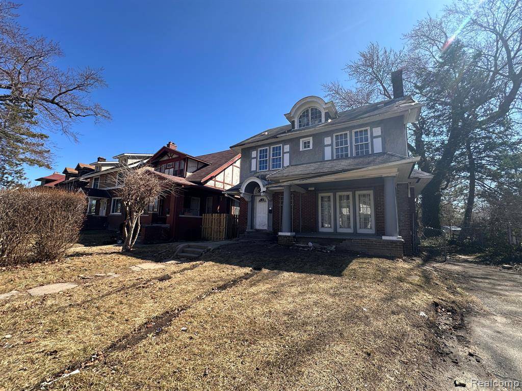 150 MCLEAN Street, Highland Park, MI 48203