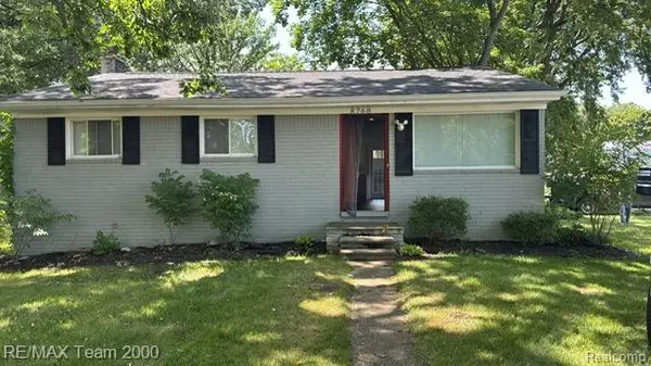8768 Whitehorn Street, Romulus, MI 48174