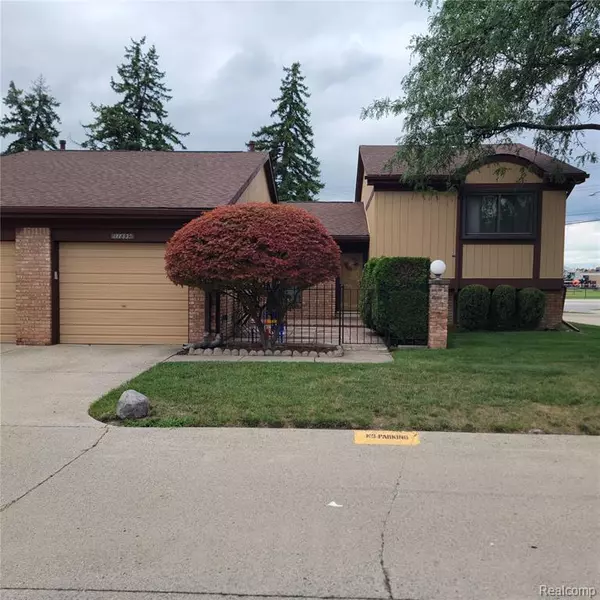 11899 W Caradonna Street 4 20, Warren, MI 48093