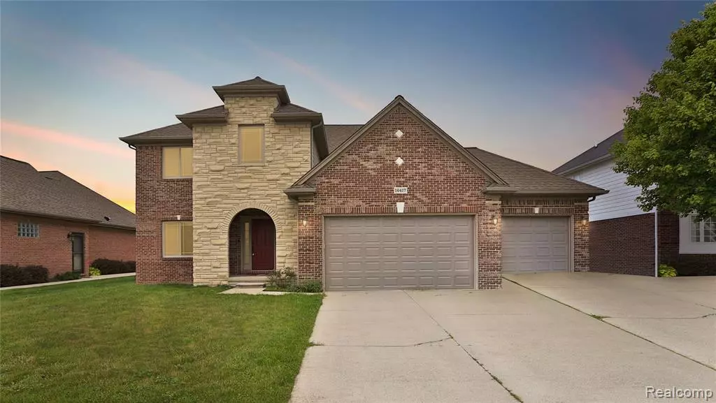 16417 Bishopsgate Drive, Macomb Twp, MI 48044