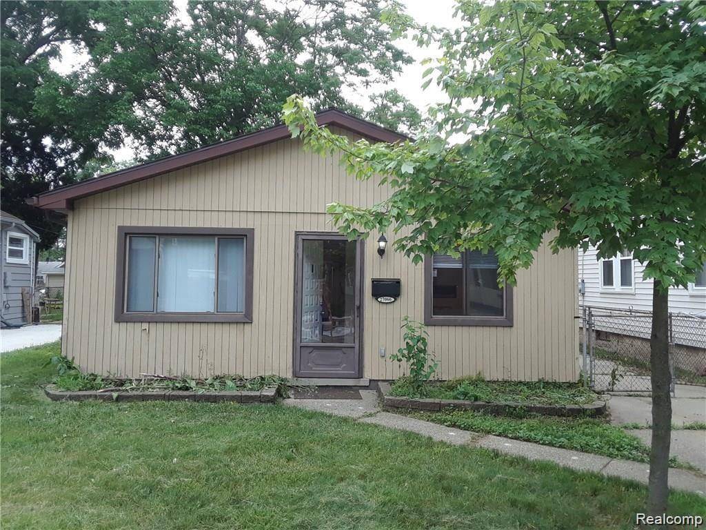 27066 BRETTONWOODS Street, Madison Heights, MI 48071