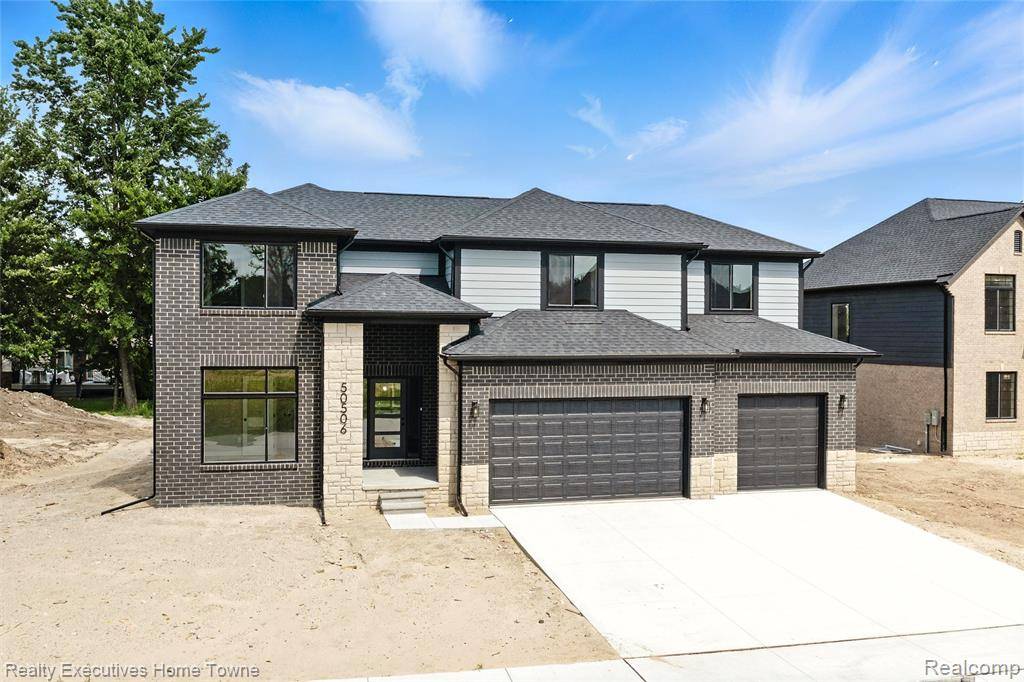 Macomb Twp, MI 48042,50733 MISTWOOD Drive