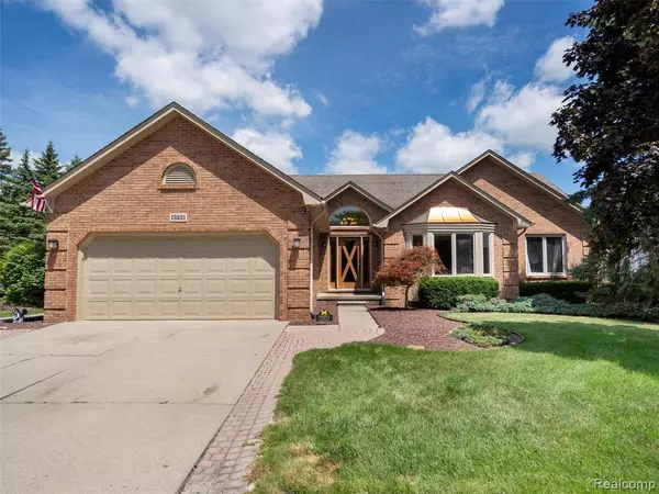 Macomb Twp, MI 48044,19251 Weathervane Drive