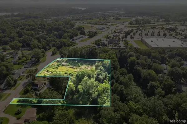 Green Oak Twp, MI 48116,00 Lee