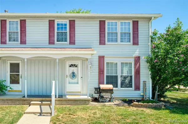28306 Coventry Court, Brownstown Twp, MI 48183