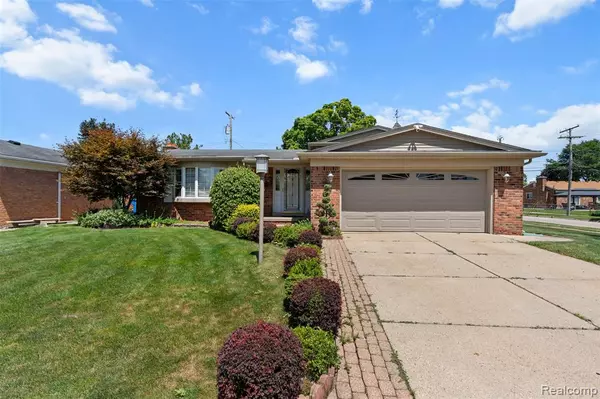 27020 Wilson Drive, Dearborn Heights, MI 48127