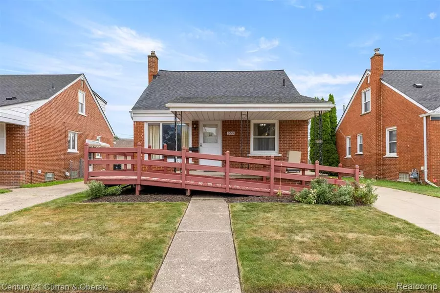9881 Quandt Avenue, Allen Park, MI 48101