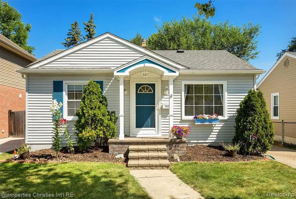 Royal Oak, MI 48067,307 Marlin Avenue