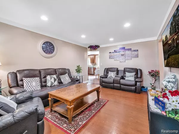 Warren, MI 48092,29355 Westbrook Avenue