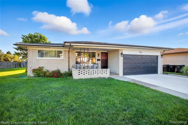 37011 Tricia Drive, Sterling Heights, MI 48310