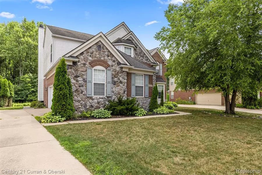 24219 Summer Lane, Flat Rock, MI 48134