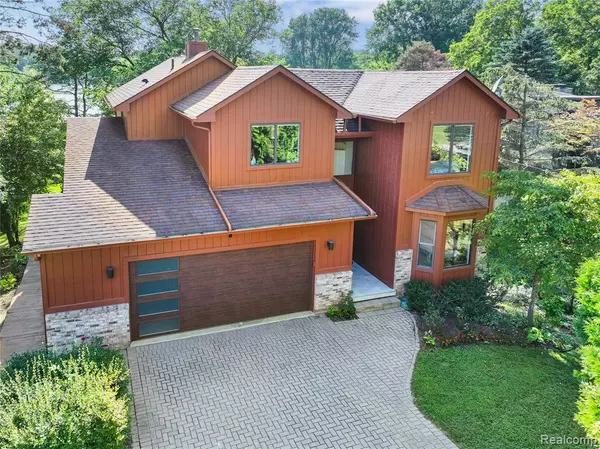 4850 Lockhart Street, West Bloomfield Twp, MI 48323