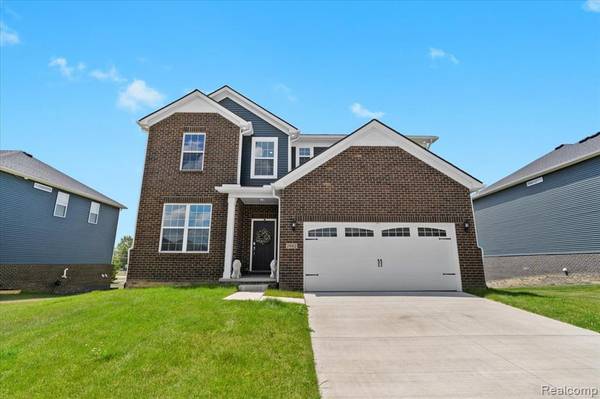 2882 Trillium Hills Drive, Commerce Twp, MI 48382