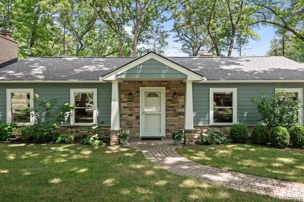 Rochester Hills, MI 48309,2580 S Christian Hills Drive