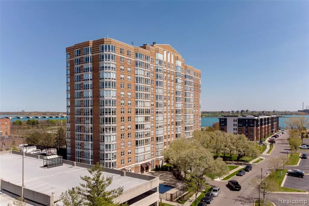 Detroit, MI 48207,250 E Harbortown Drive 1304