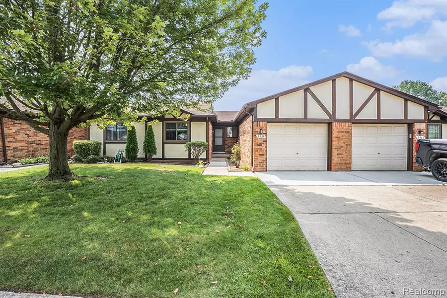 5434 Bowden Court, Warren, MI 48091