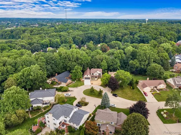 Northville, MI 48168,42380 W Waterwheel Court