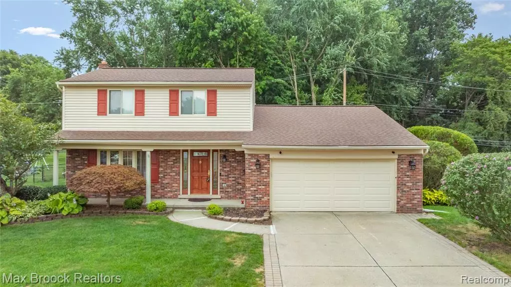 Clinton Twp, MI 48035,23756 Kim Drive